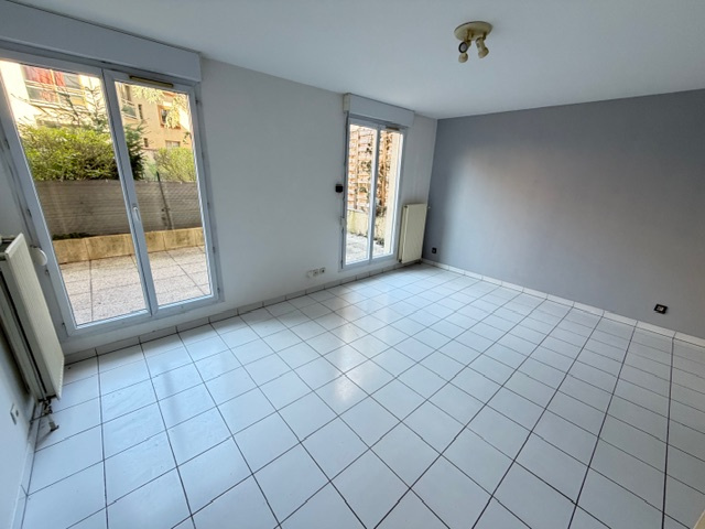 MONPLAISIR/LUMIERE - Image 2