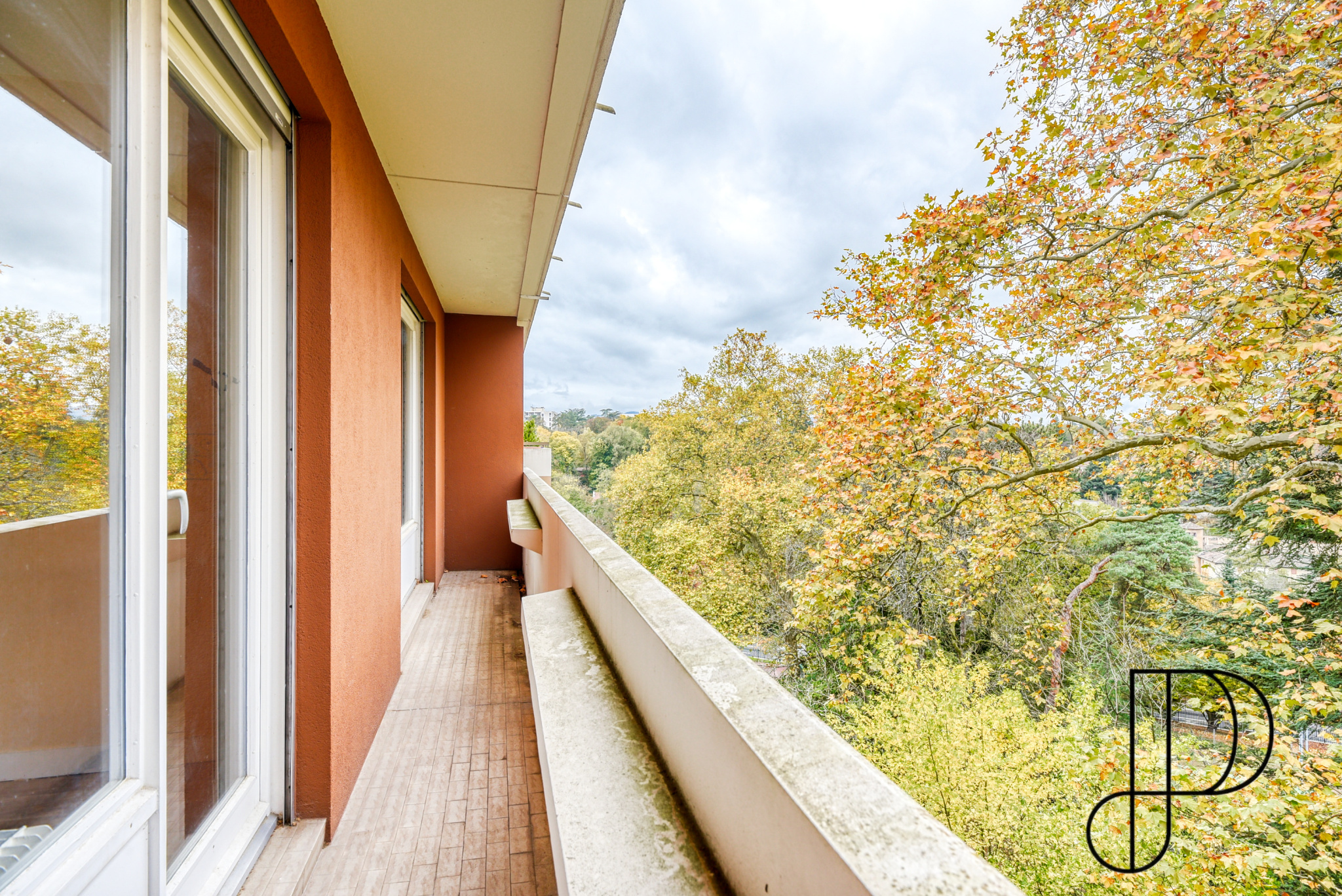 ECULLY/PROXIMITE CENTRE