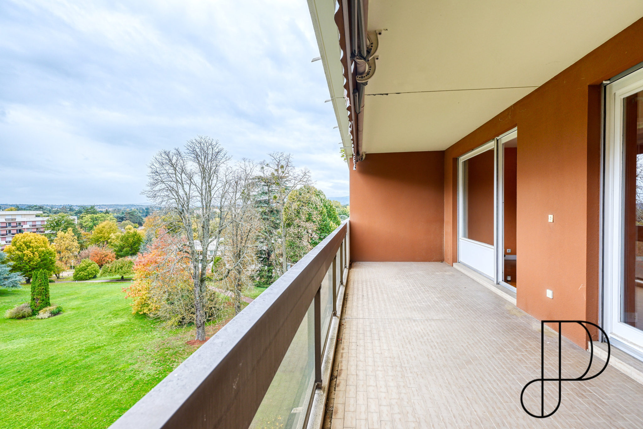 ECULLY/PROXIMITE CENTRE