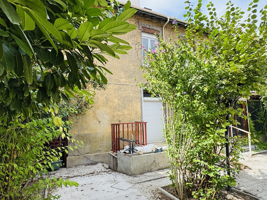 Maison de 60m2 Limite LYON 3ème