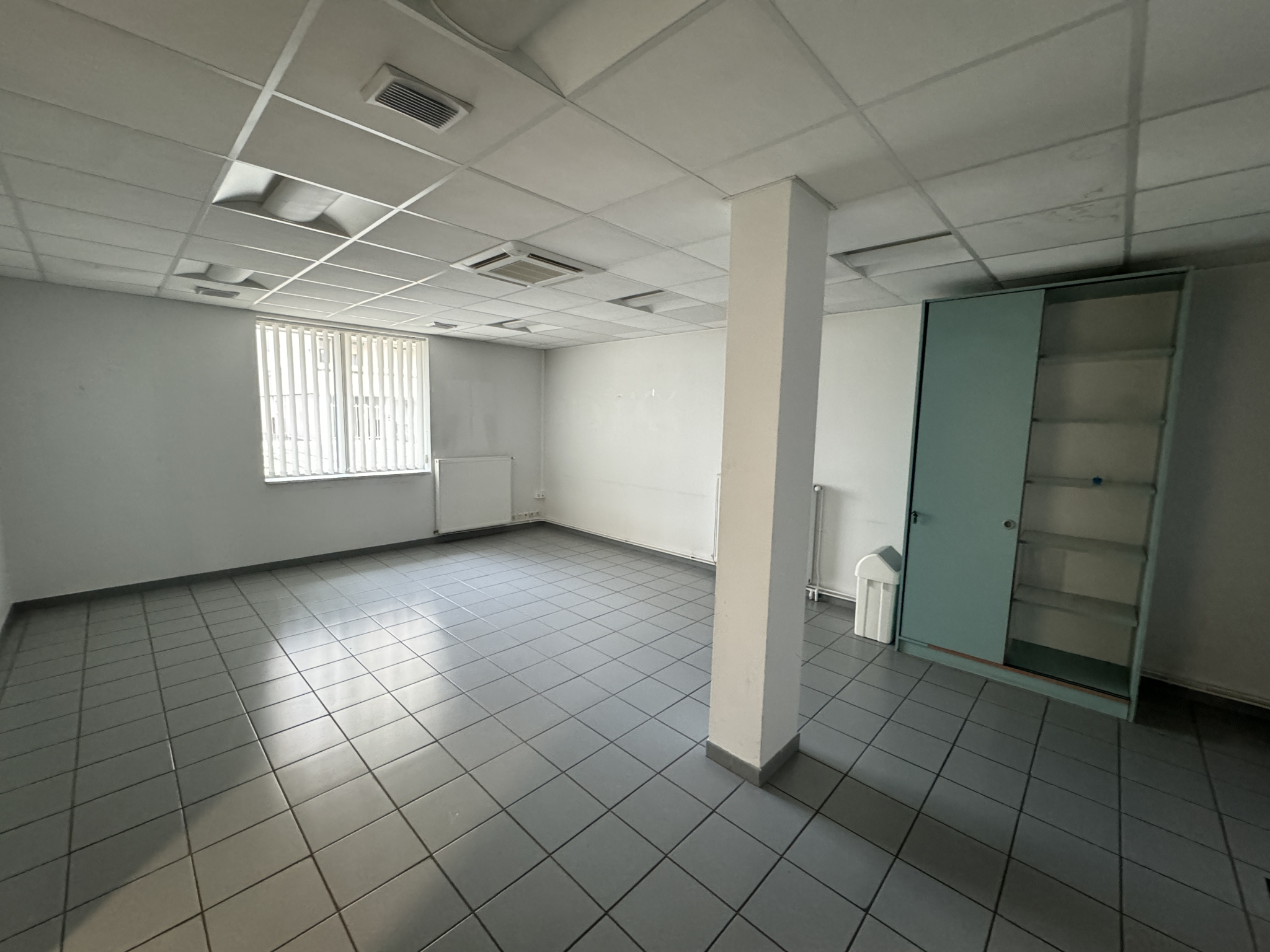 VILLEURBANNE / LA PERRALIERE - Image 2