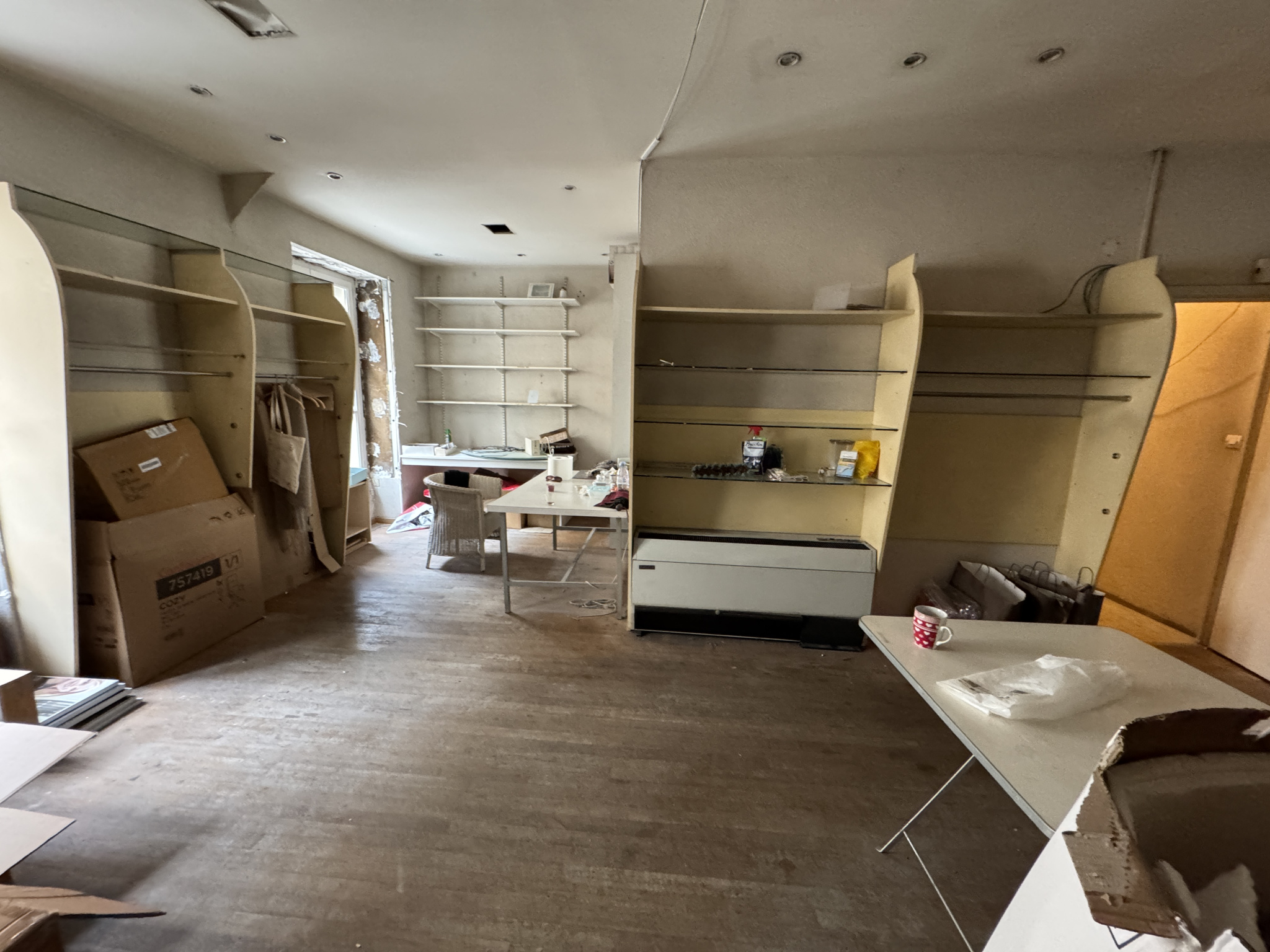 PRESQU'ILE - Image 2