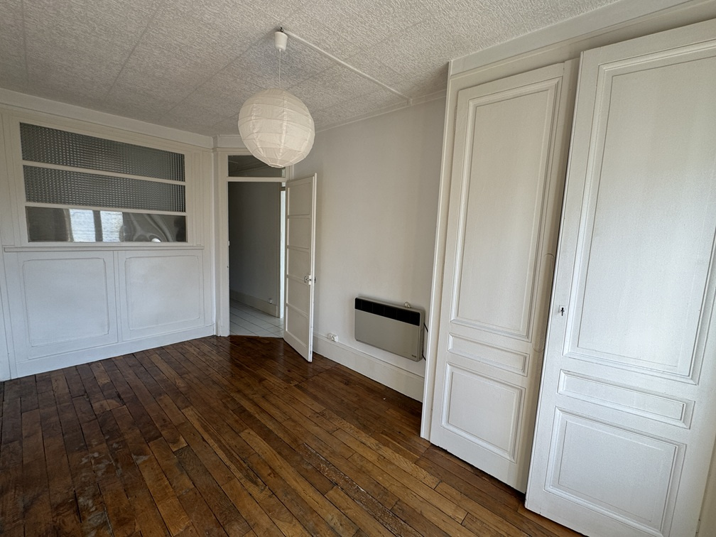 ENTRE JEAN MACE ET JET D'EAU - Image 3