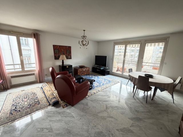 PALAIS DE JUSTICE / HALLES DE LYON - Image 3