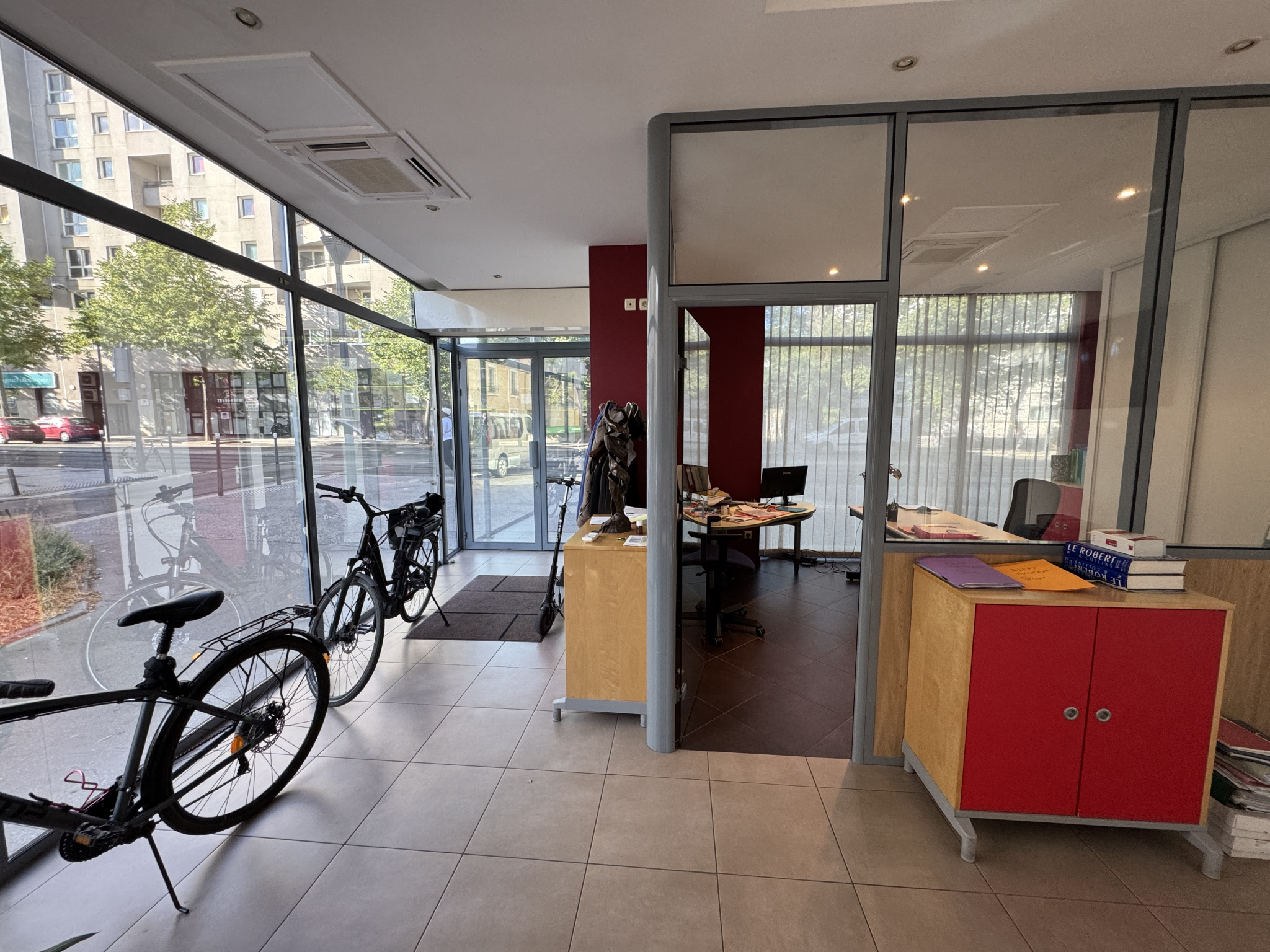 AVENUE BERTHELOT - Image 2