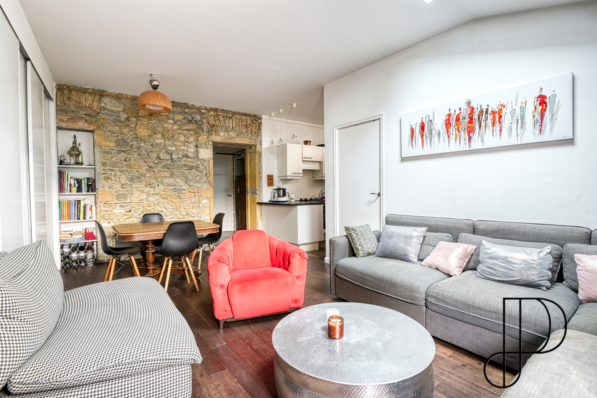 PRESQU'ILE / HOTEL DE VILLE