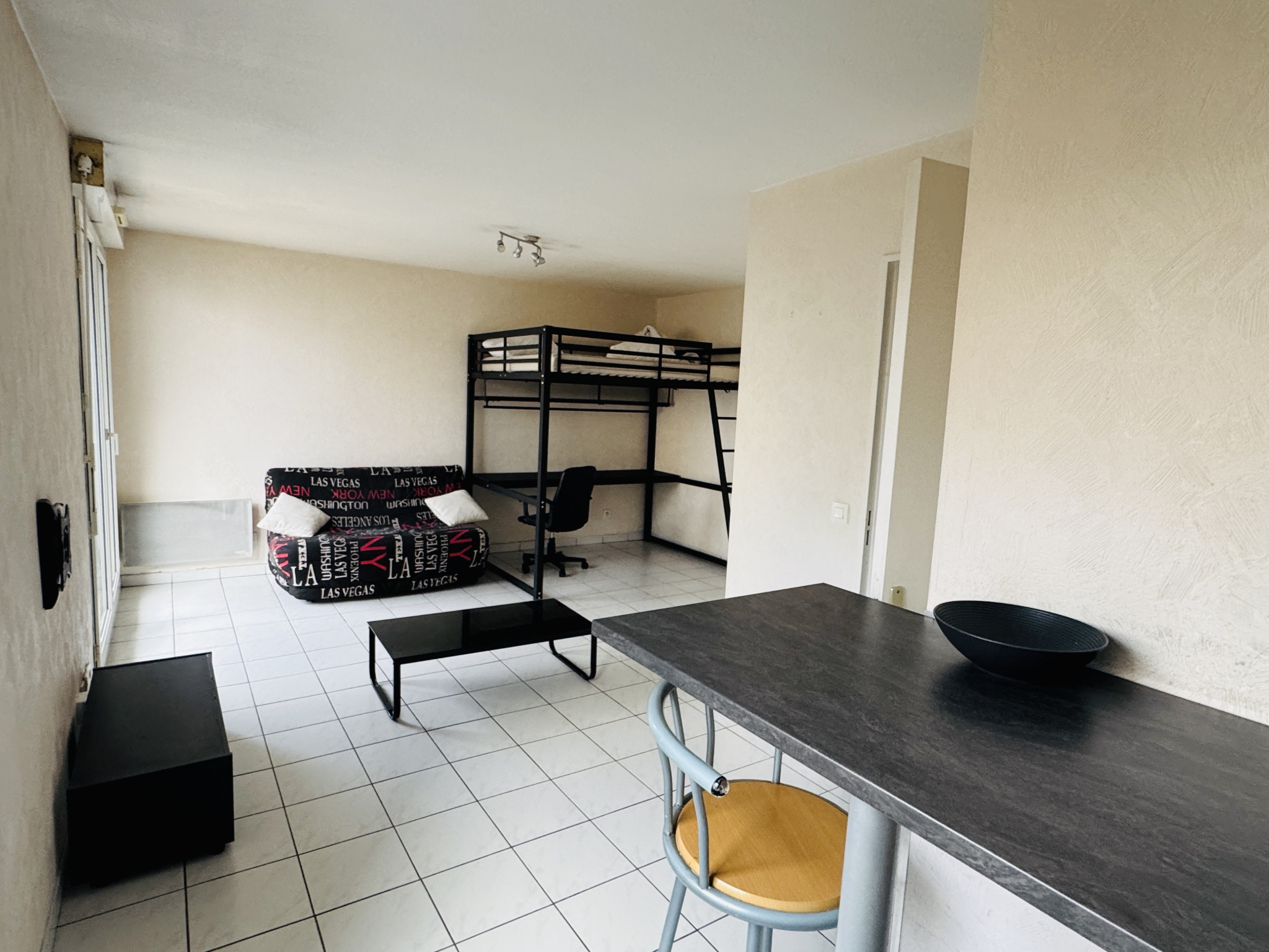 Villeurbanne limite Lyon 3ème / Rue Rhonat - Image 2