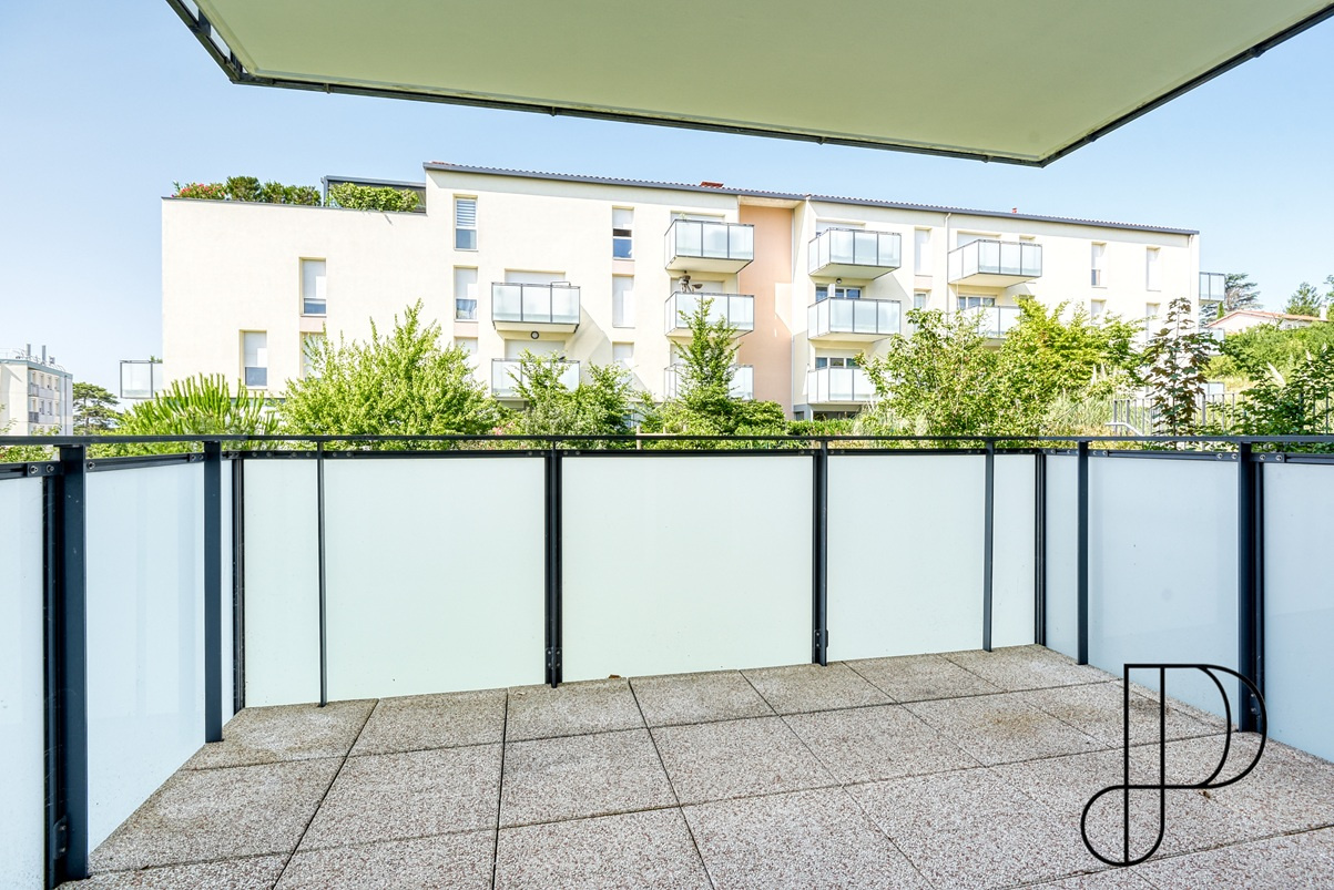 VERNAISON / proche centre