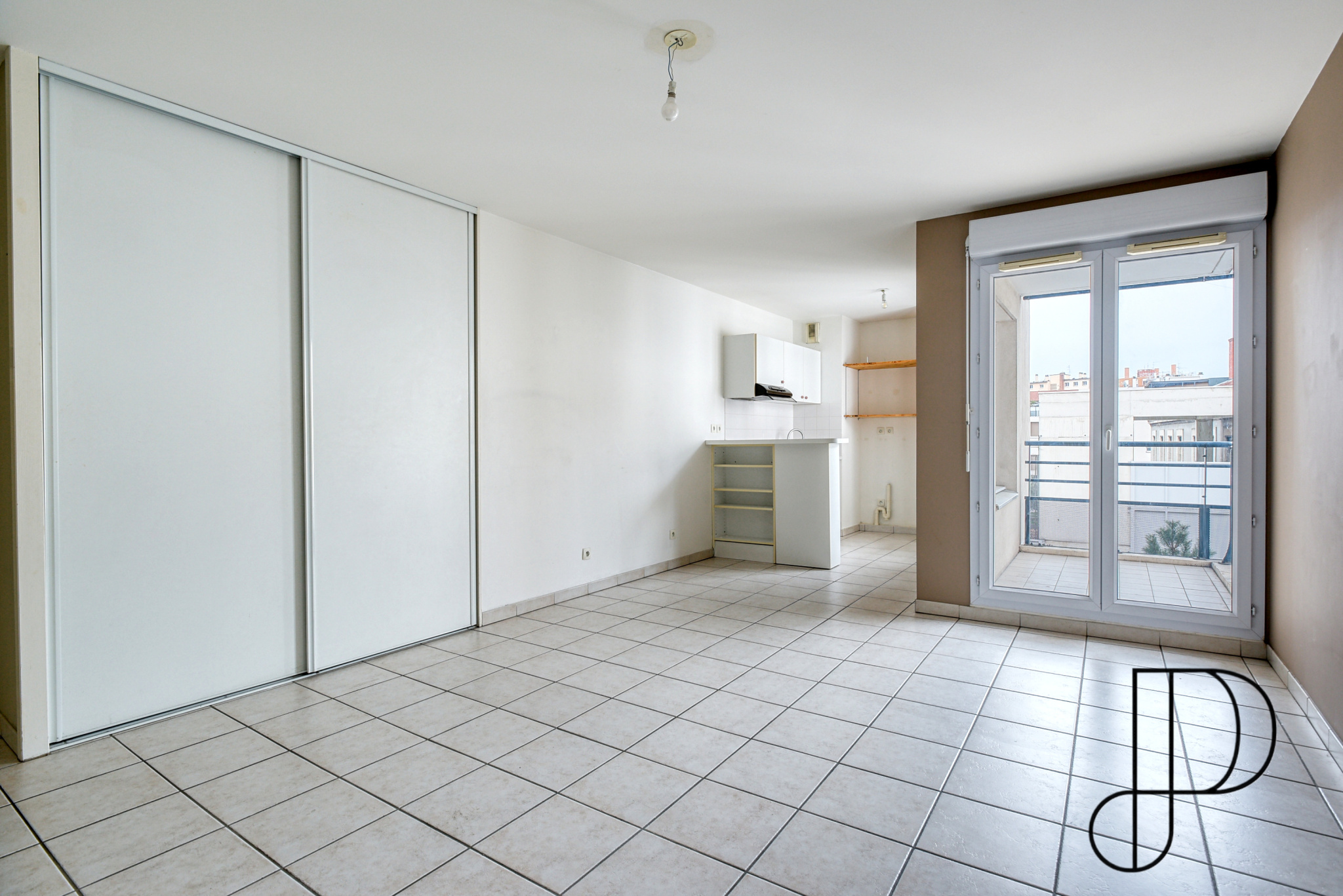 QUARTIER SAINT LOUIS - Image 3