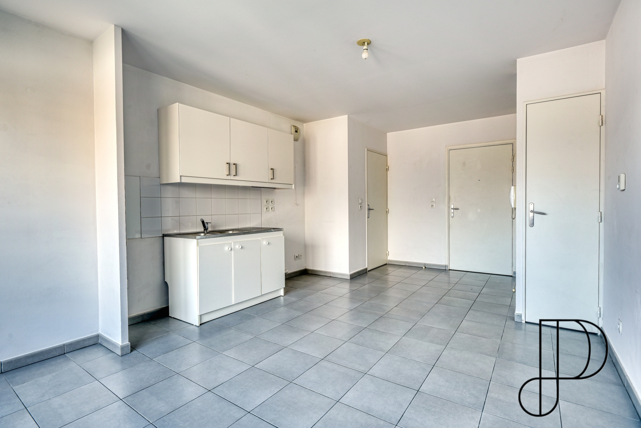 METRO REPUBLIQUE - Image 2